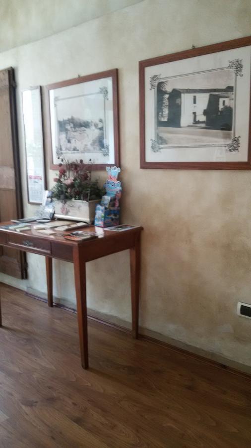 مبيت وإفطار فاليجيو سول مينشيو La Rocchetta المظهر الخارجي الصورة